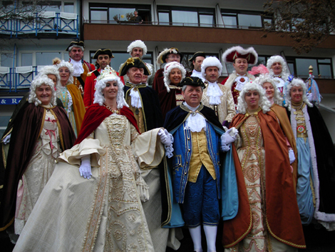 Gruppo novarese in costume. (© Foto: P.Carlini)